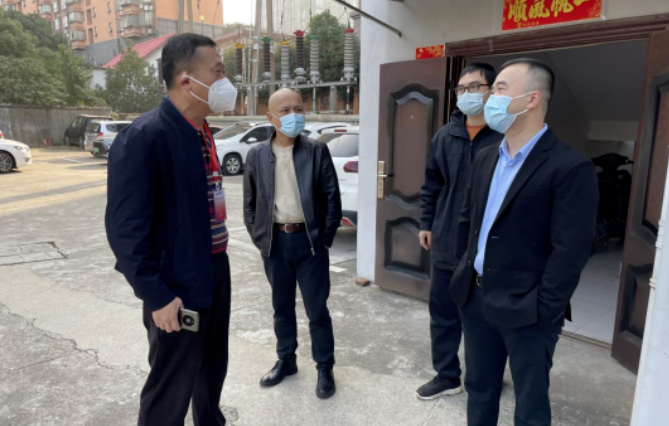 劉磊蒞臨長運出租、長運物業(yè)督導疫情防控工作